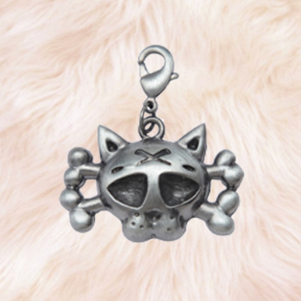 Underground Hound Cat Skull and Crossbones Charm